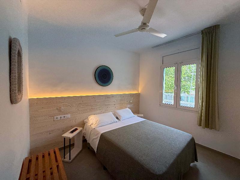 Hostal Rom image