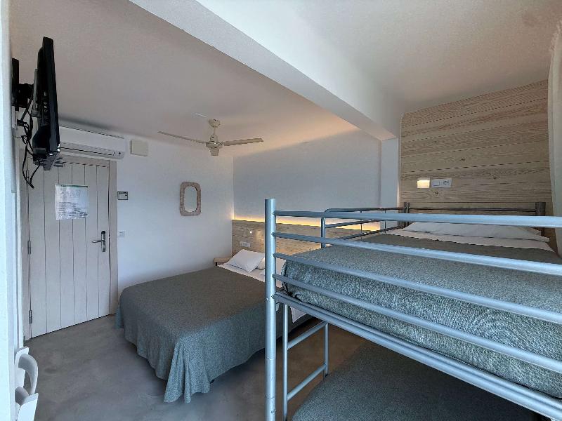 Hostal Rom image