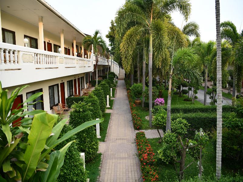 Thai Garden Resort — exterior view