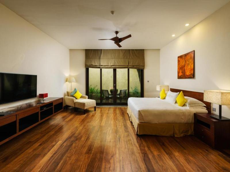 The Fortress Resort and Spa image