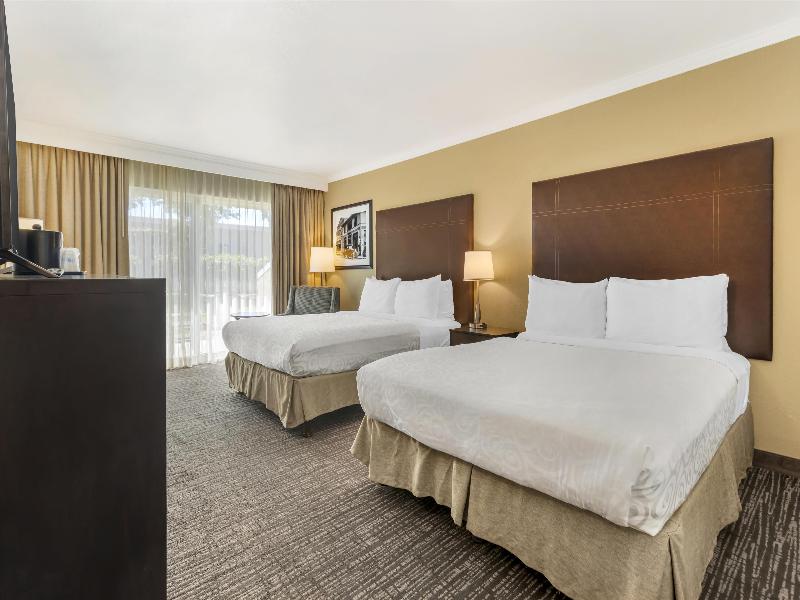 BEST WESTERN PLUS Garden Court Inn image