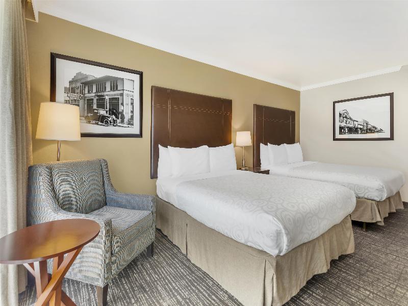 BEST WESTERN PLUS Garden Court Inn image