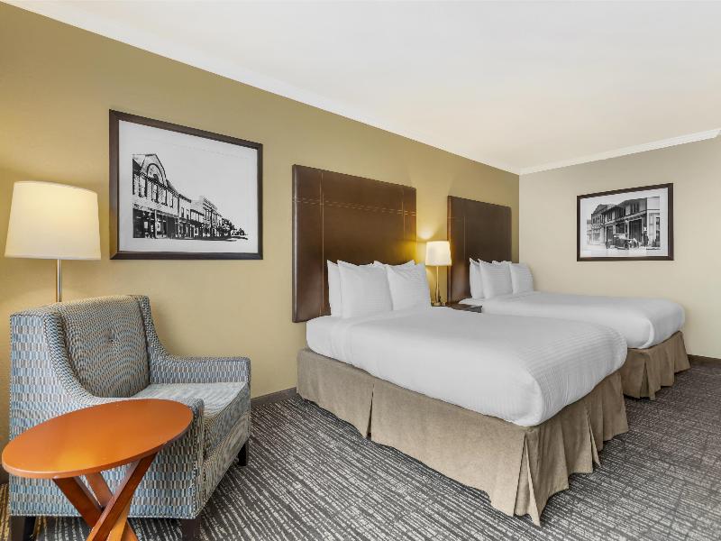 BEST WESTERN PLUS Garden Court Inn image