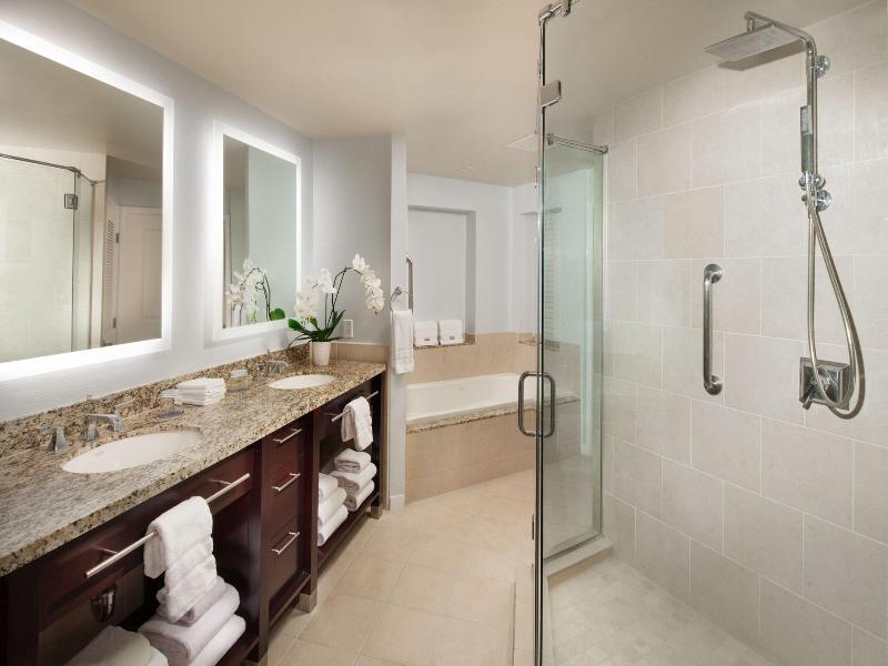 Westin Mission Hills Villas image