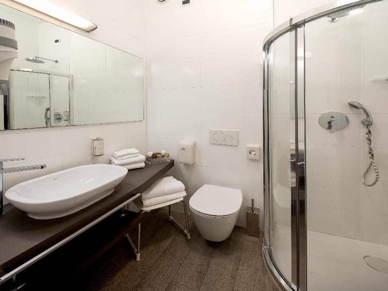 Best Western Hotel Luxor image