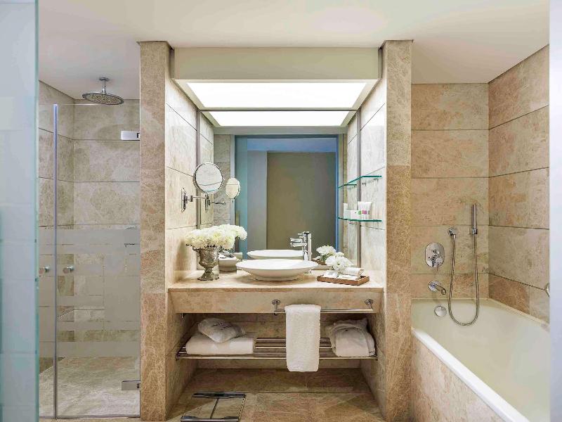 Swissotel Buyuk Efes Izmir image