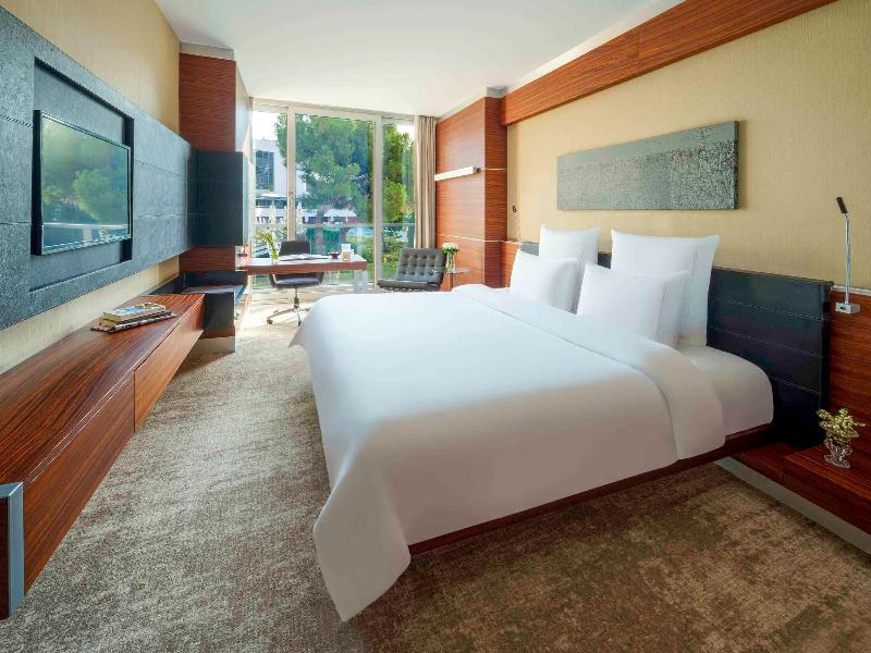 Swissotel Buyuk Efes Izmir image