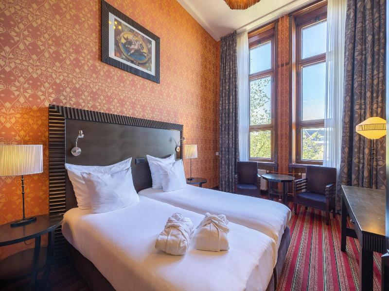 Grand Hotel Amrâth Amsterdam image
