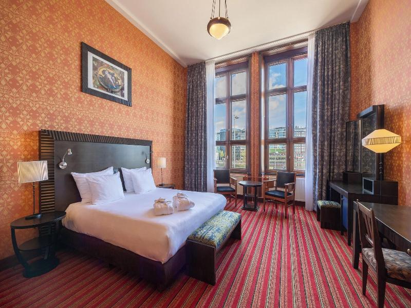 Grand Hotel Amrâth Amsterdam image