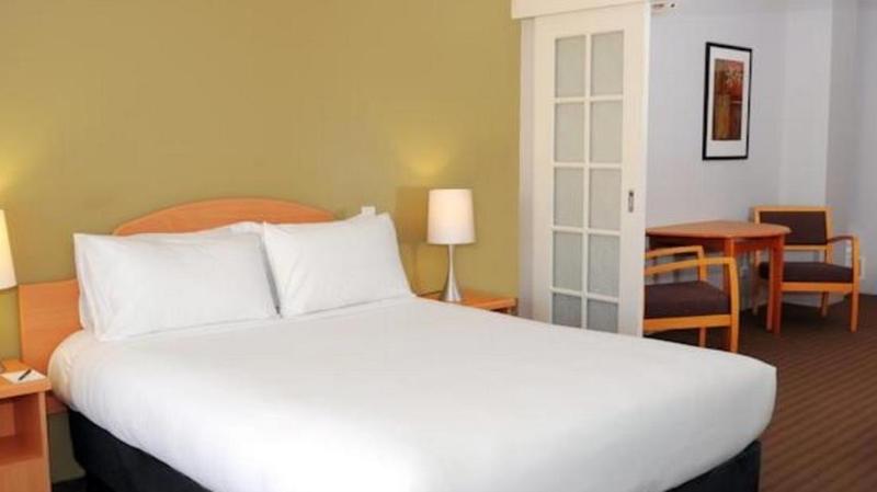 All Suites Perth image