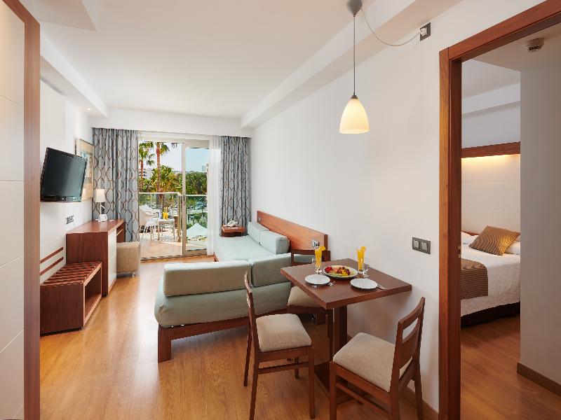 Hipotels Cala Millor Park image