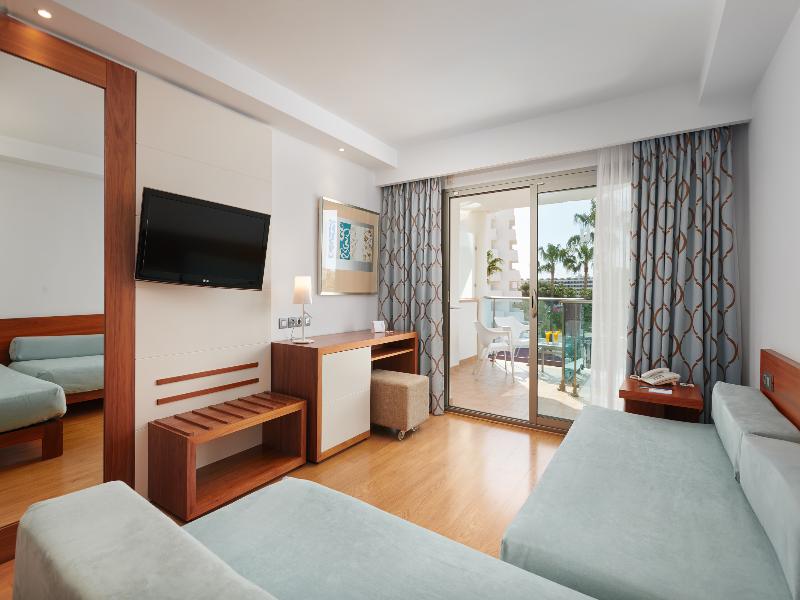 Hipotels Cala Millor Park image
