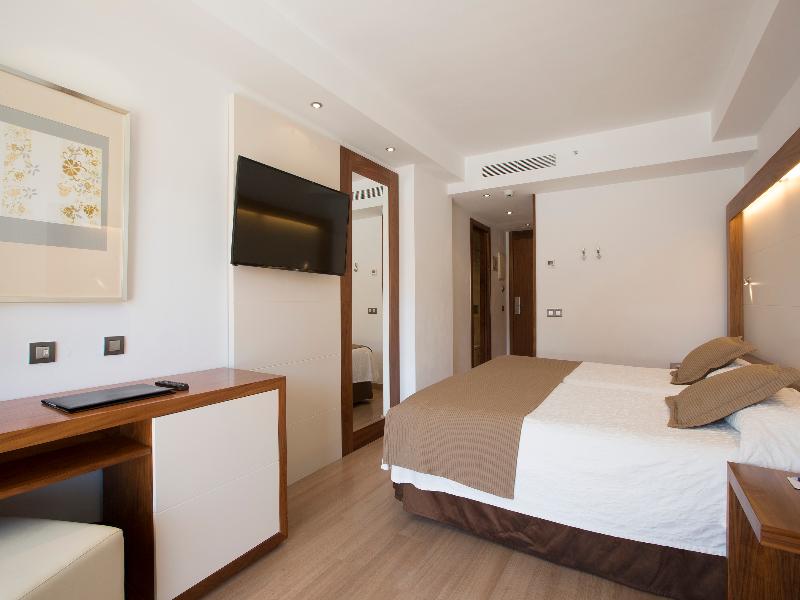 Hipotels Cala Millor Park image
