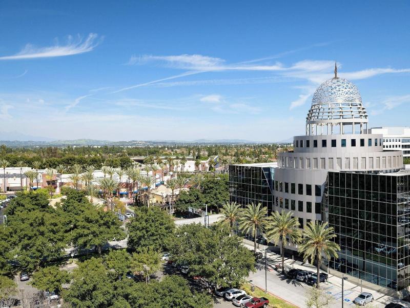 Sheraton Cerritos Hotel image