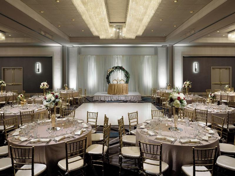 Sheraton Cerritos Hotel image