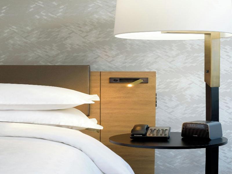 Sheraton Cerritos Hotel image