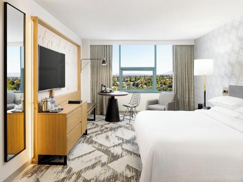 Sheraton Cerritos Hotel image