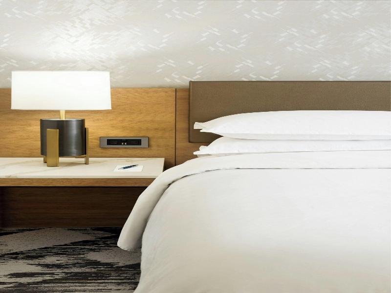Sheraton Cerritos Hotel image