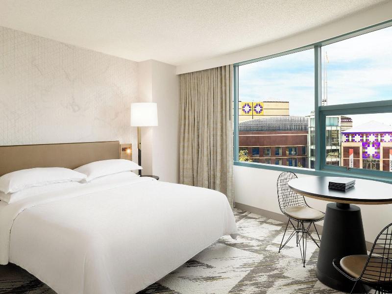 Sheraton Cerritos Hotel image