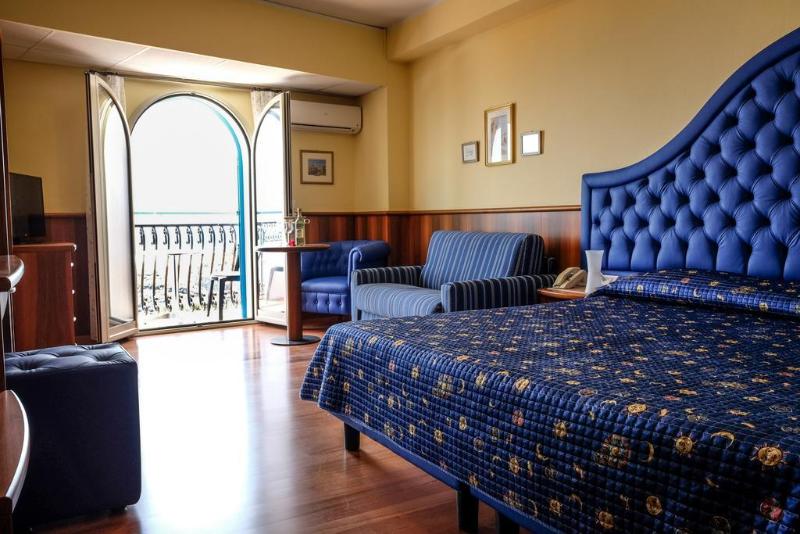 Que agradable Amanecer desnudo HOTEL NIKE HOTEL Taormina Area - Sicilia
