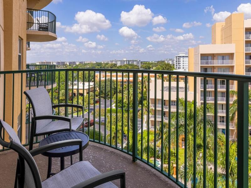 Club Wyndham Palm-Aire image