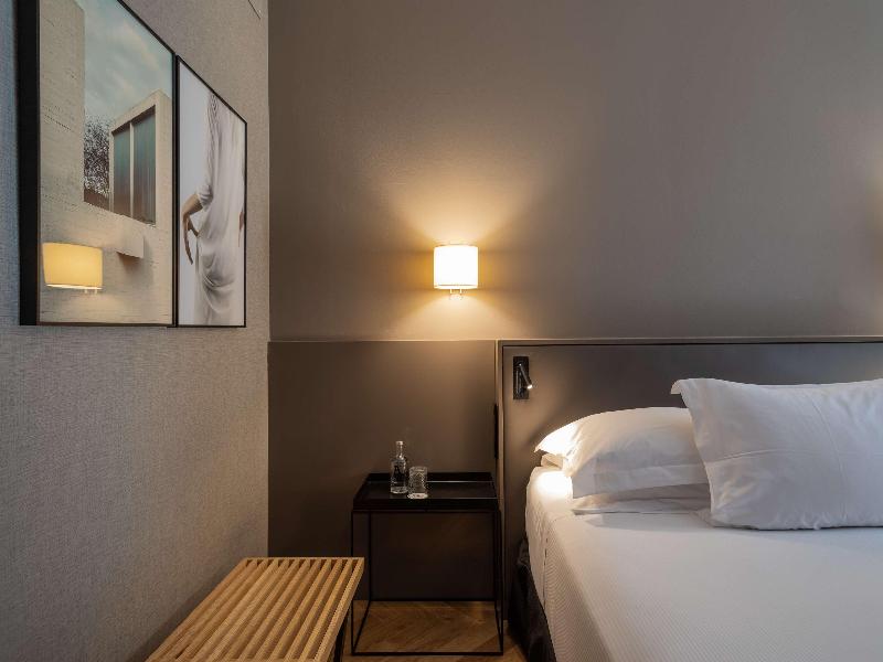 Alexandra Barcelona, Curio Collection by Hilton image