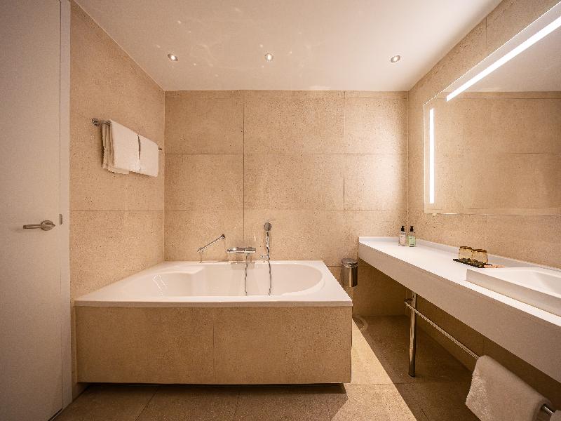 Van der Valk Hotel Schiphol image