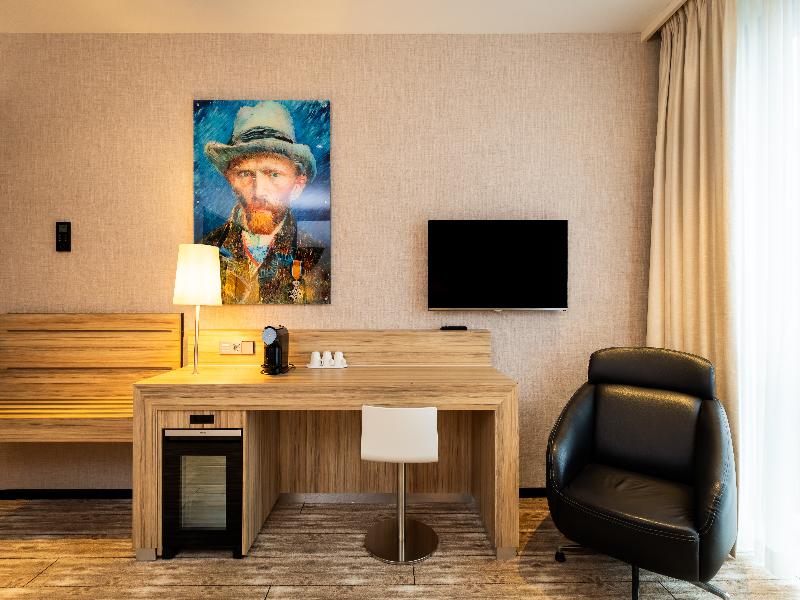 Van der Valk Hotel Schiphol image