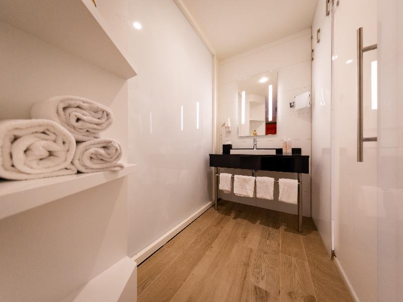 Van der Valk Hotel Schiphol image