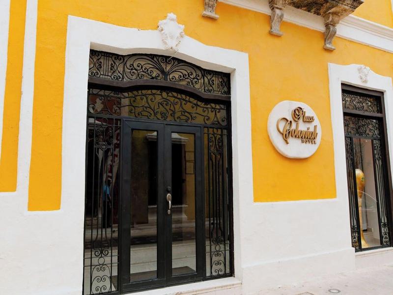 Plaza Colonial