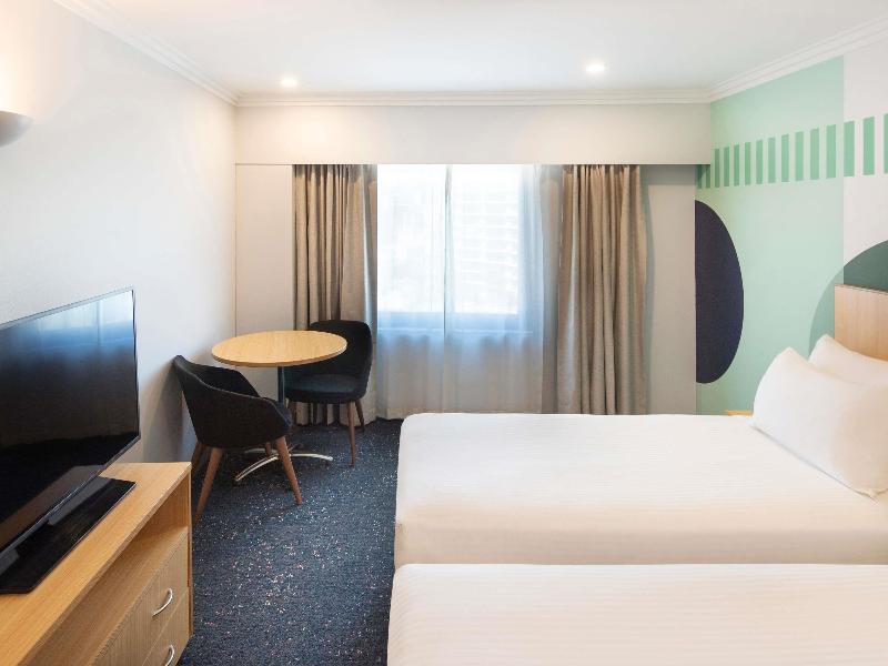Ibis Styles Sydney Central image