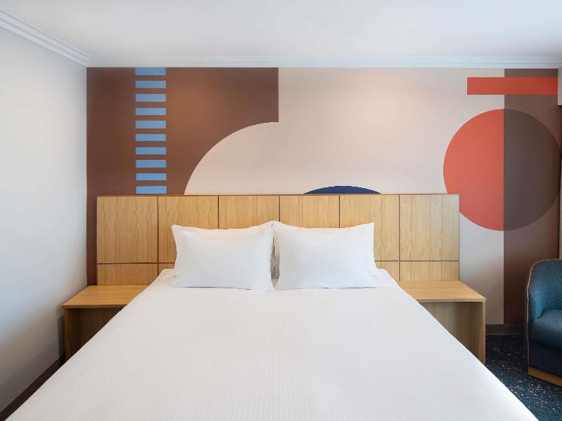 Ibis Styles Sydney Central image