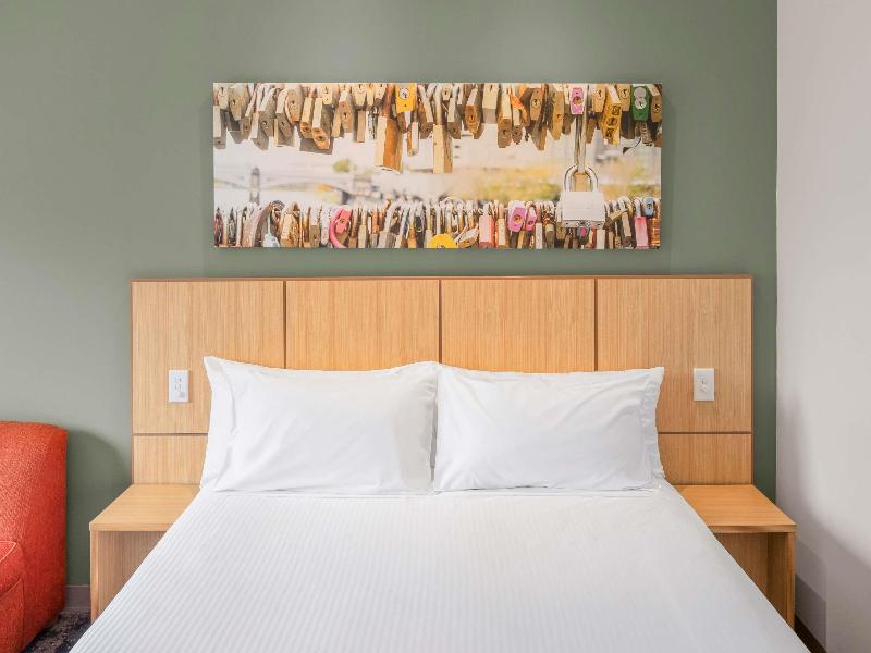 Mercure Melbourne Southbank image