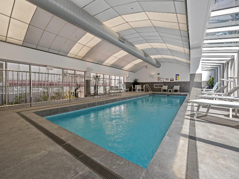 Clarion Suites Gateway image