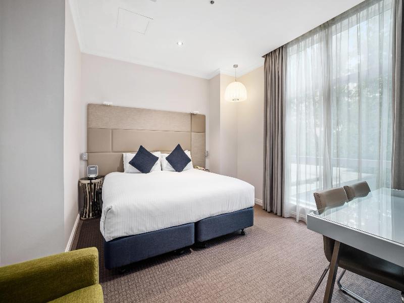 Clarion Suites Gateway image