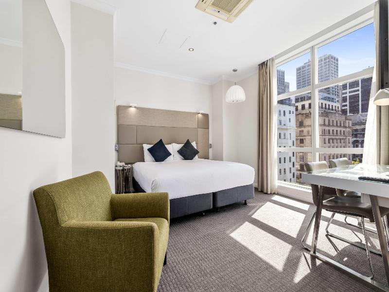 Clarion Suites Gateway image