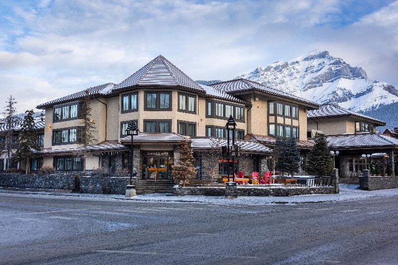 Stay in style at Elk + Avenue Hotel