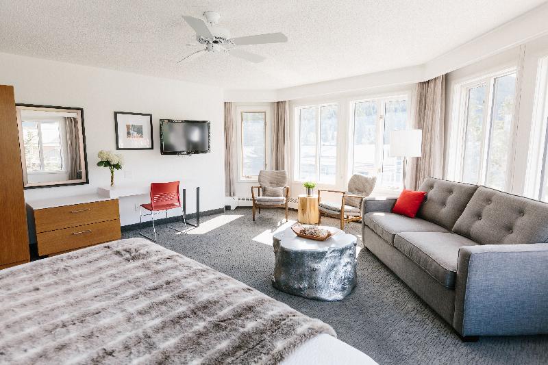 Stay in style at Elk + Avenue Hotel