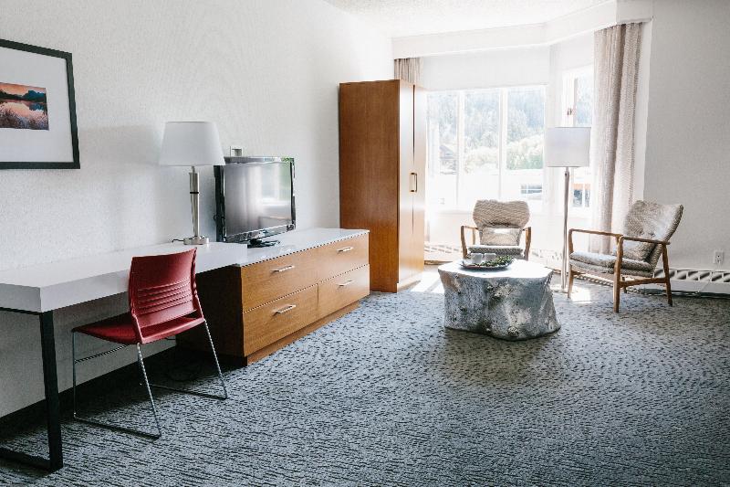 Stay in style at Elk + Avenue Hotel