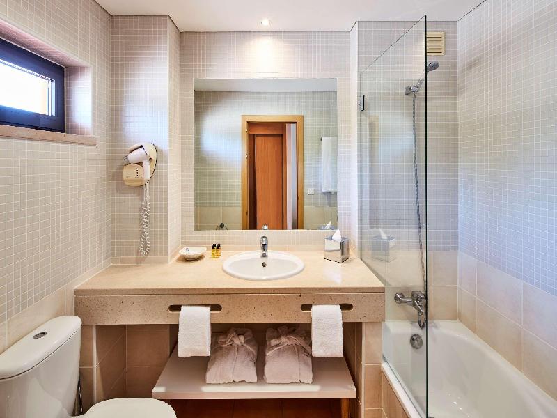 NH Marina Portimão Resort image