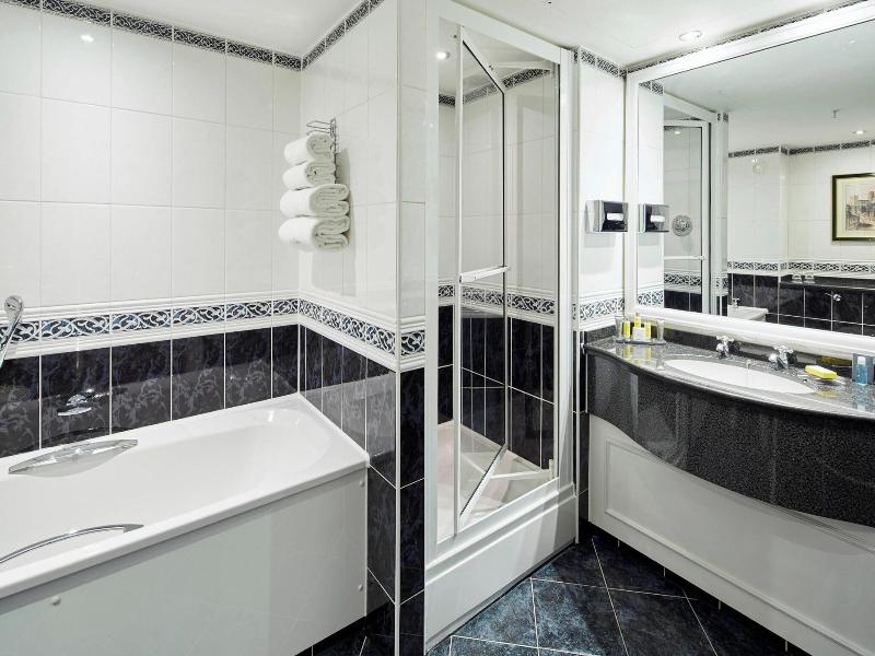 Delta Hotels Durham Royal County image