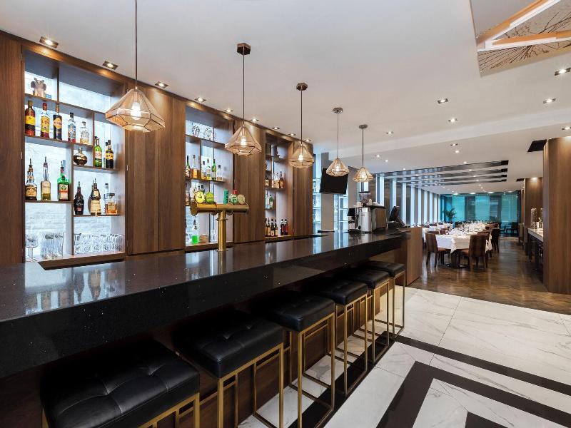 Sens Hotel image