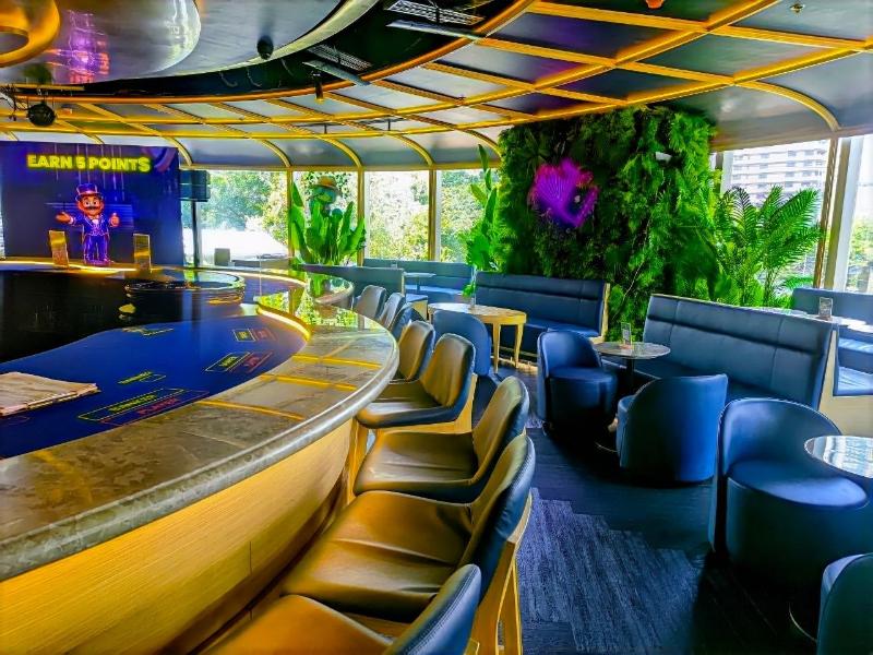 New Coast Hotel Manila image