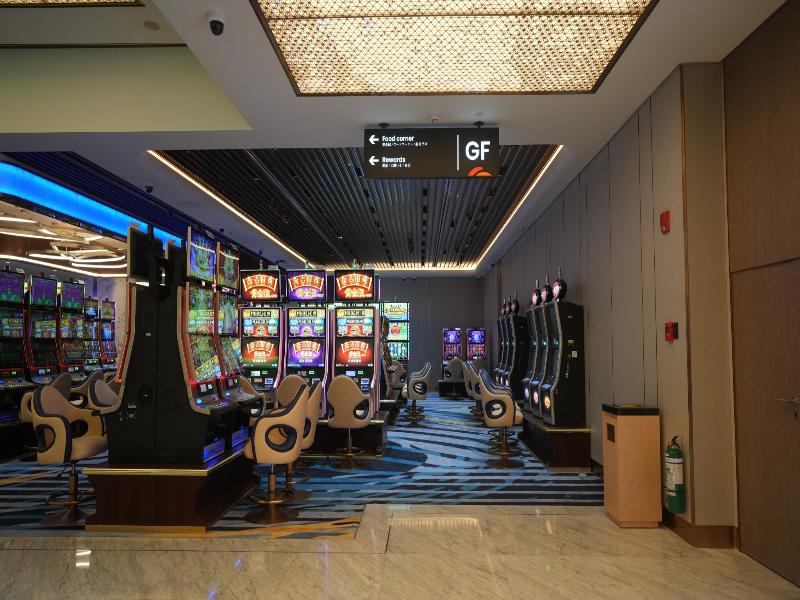 New Coast Hotel Manila image