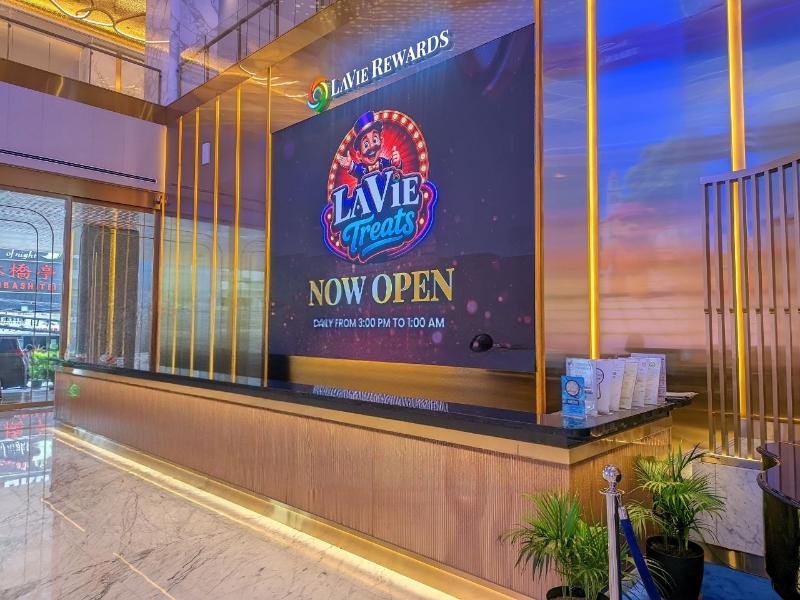 New Coast Hotel Manila image