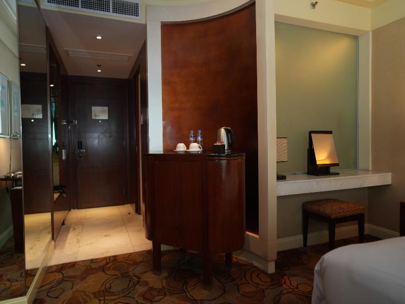 New Coast Hotel Manila image