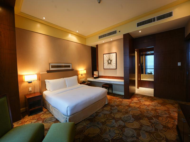 New Coast Hotel Manila image