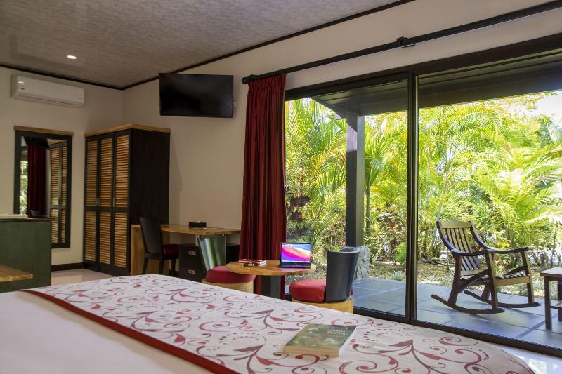Arenal Manoa image