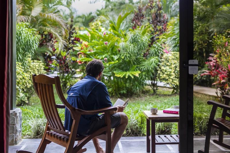 Arenal Manoa image