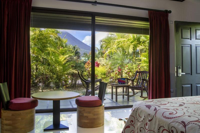 Arenal Manoa image